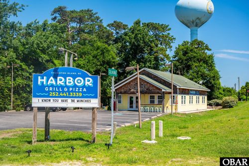 100 Colingwood Ln, Kill Devil Hills, NC, 27948-8502 | Card Image