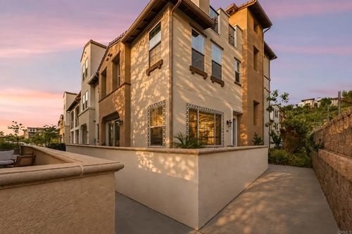 1811 Red Willow Way, Oceanside, CA, 92056 | Card Image