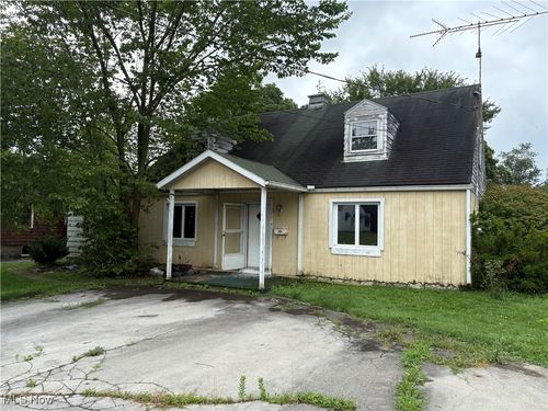 1019 Liberty St, Salem, OH, 44460-3521 | Card Image