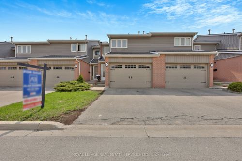 70-3125 Fifth Line W, Mississauga, ON, L5L3S8 | Card Image