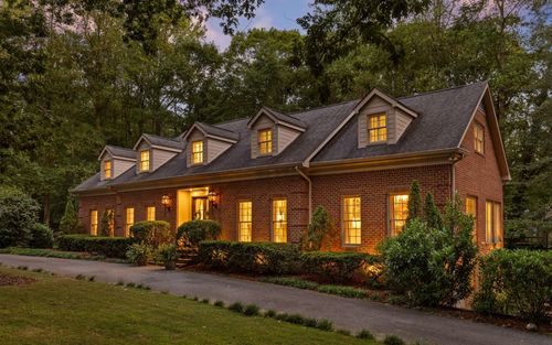 1239 Mountain Brook Cir, Signal Mountain, TN, 37377-2127 | Card Image