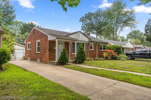 1961 Pelham St, Dearborn, MI, 48124-3914 | Card Image