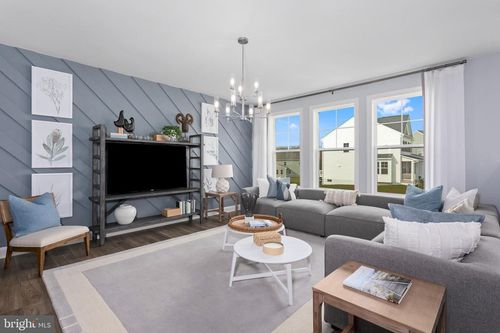 200 Hillsdale Pl, MARTINSBURG, WV, 25403-1827 | Card Image