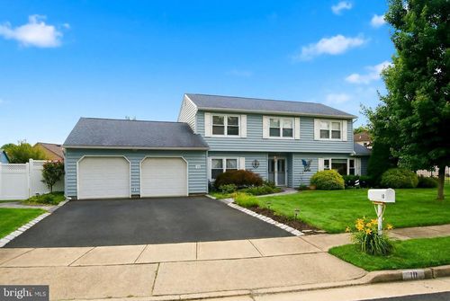 10 George Ave, MONROE TOWNSHIP, NJ, 08831-8655 | Card Image