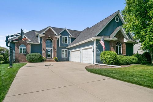 W232N7949 Nesting Court, Sussex, WI, 53089 | Card Image