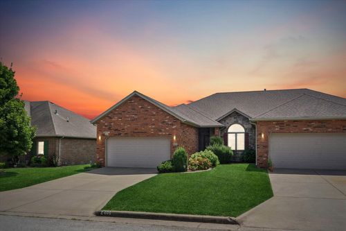 2400 W Deerbrooke Trl, Ozark, MO, 65721-8059 | Card Image