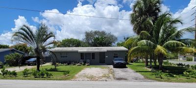 1501 Sw 6th Avenue, House other with 2 bedrooms, 2 bathrooms and null parking in Pompano Beach FL | Image 1