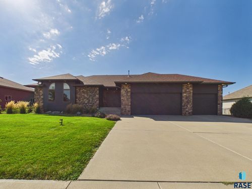 509 S Horizon Cir Circle, Sioux Falls, SD, 57106 | Card Image