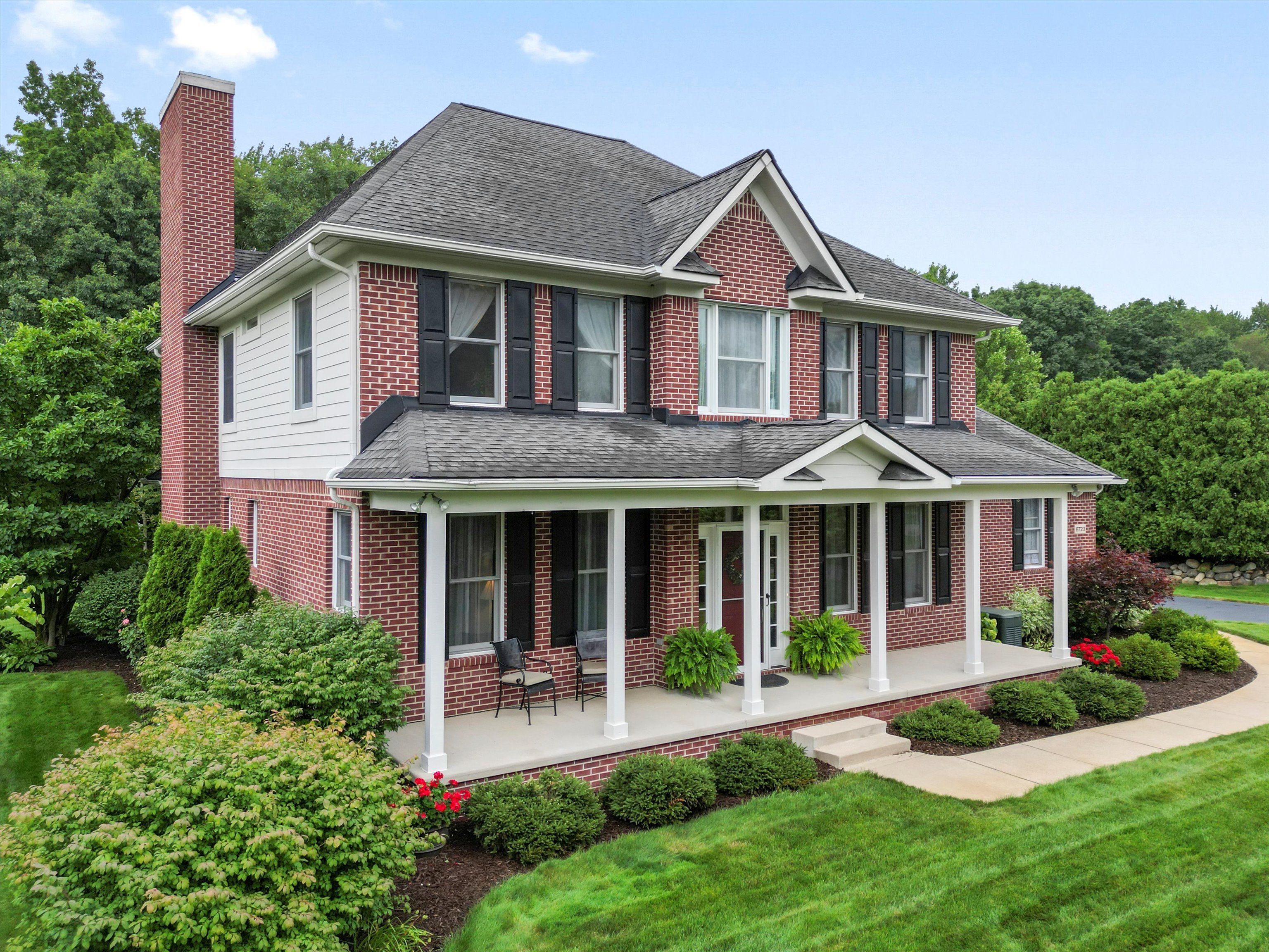 Sunset Dr, South Lyon, MI 48178