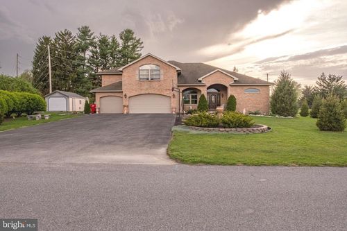 536 Remington Dr, SHIPPENSBURG, PA, 17257-7909 | Card Image