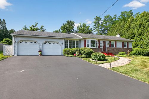 18 Holland Drive, Chalfont, PA, 18914 | Card Image