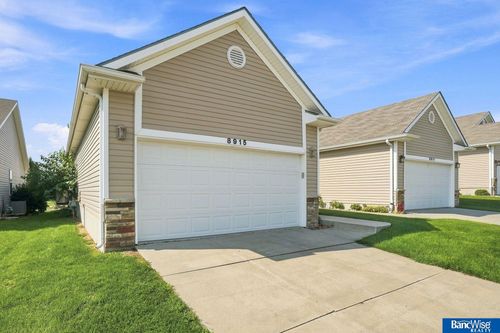 8915 Blacksmith Court, Lincoln, NE, 68507 | Card Image