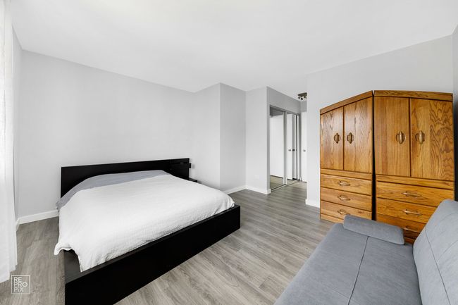 APT-2F - 2729 Touhy Ave, Home with 2 bedrooms, 2 bathrooms and 1 parking in CHICAGO IL | Image 10