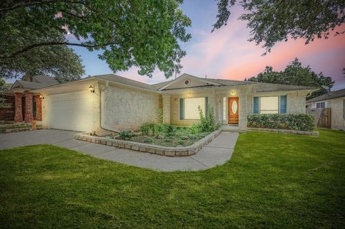 4624 Chesney Ridge Dr, Austin, TX, 78749-1136 | Card Image