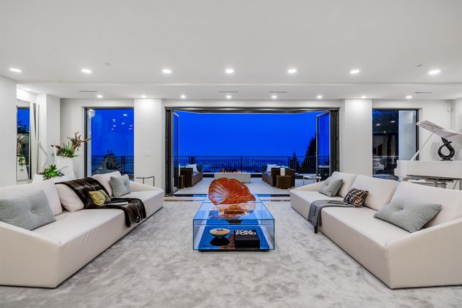1123 Crestline Rd, House other with 6 bedrooms, 9 bathrooms and 8 parking in West Vancouver BC | Image 8