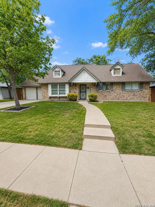 427 Indigo St, San Antonio, TX, 78216-3803 | Card Image