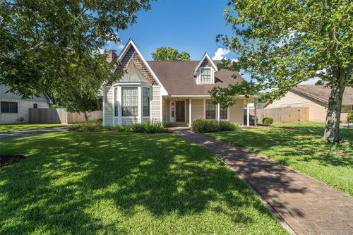 1812 Talon Dr, Friendswood, TX, 77546-5139 | Card Image