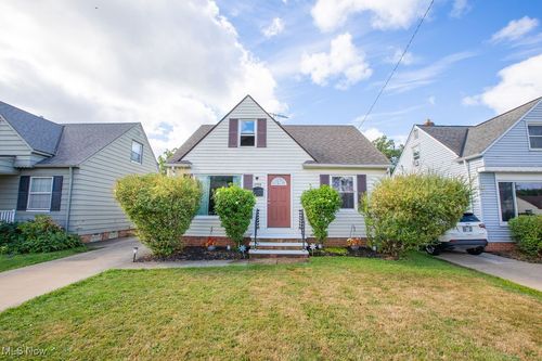29154 Oakdale Rd, Willowick, OH, 44095-4752 | Card Image