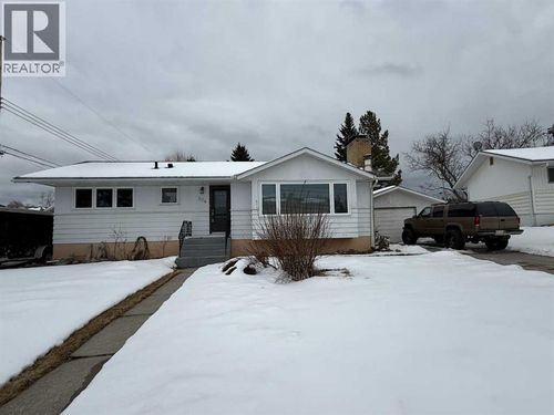 104 Dorin Dr, Hinton, AB, T7V1B9 | Card Image