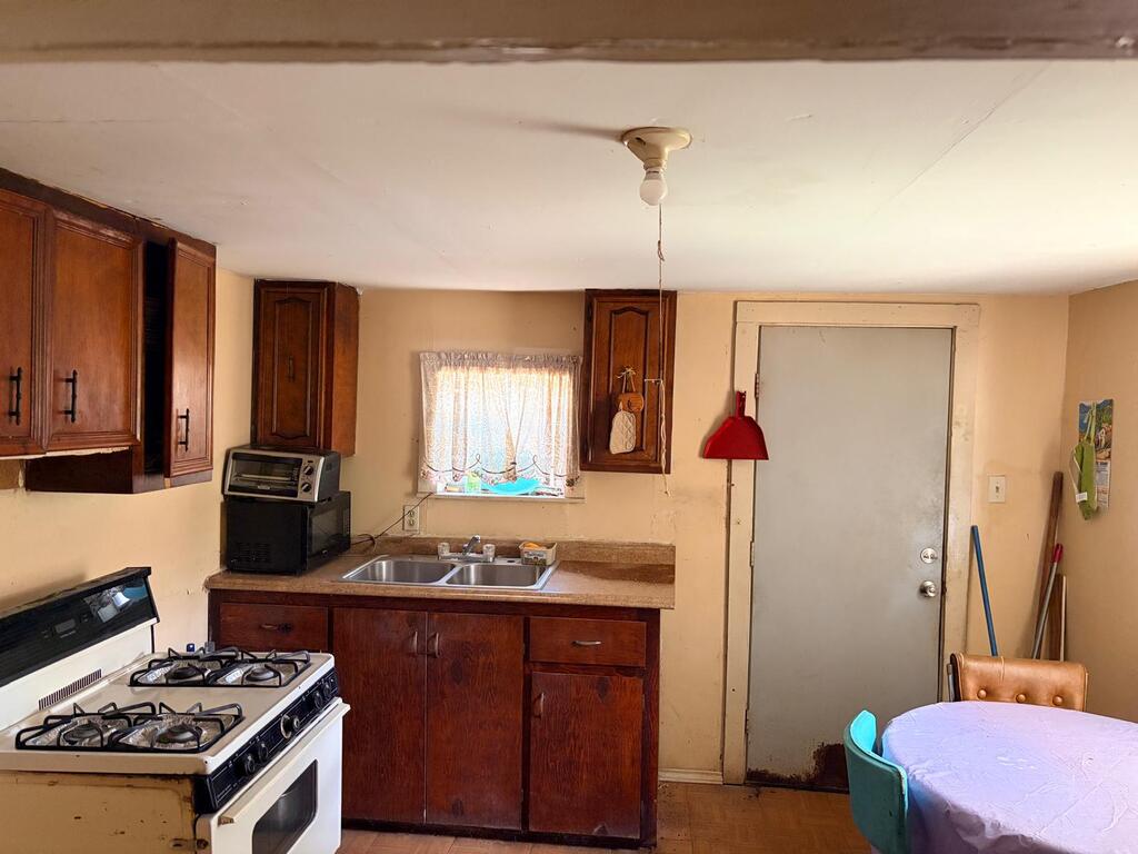 Residential in Brownsville 2