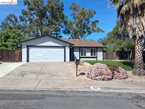 3121 Westbourne Dr, Antioch, CA, 94509-5151 | Card Image