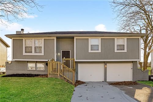 112 Nanette St, Belton, MO, 64012-3033 | Card Image
