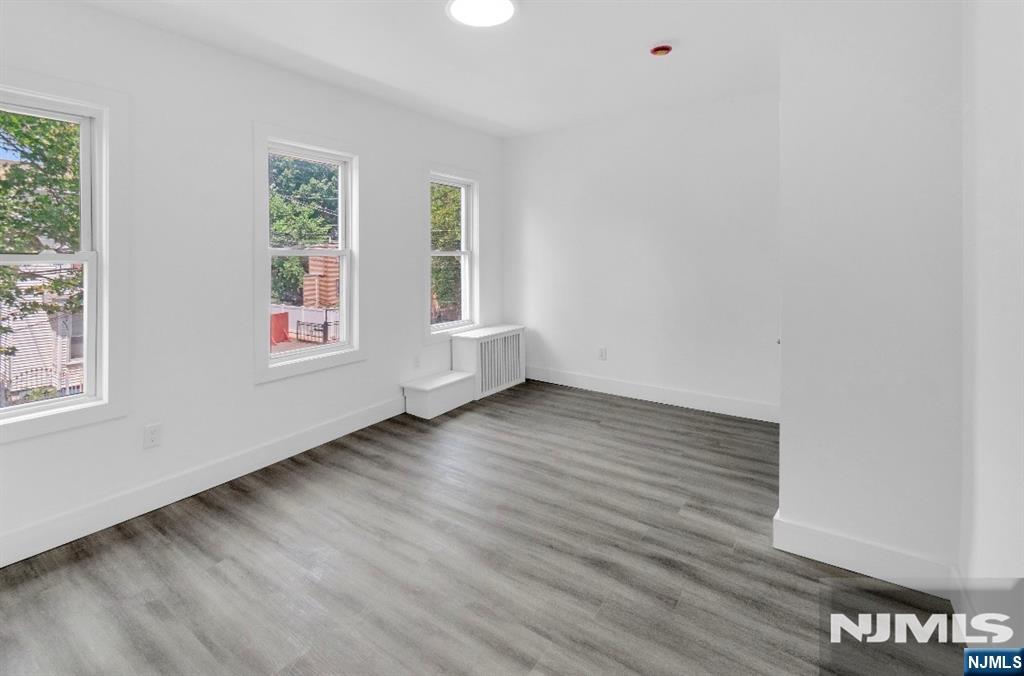 Residential Lease in Newark 3