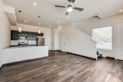 712-e-710 Benge Dr, Arlington, TX, 76013-2605 | Card Image