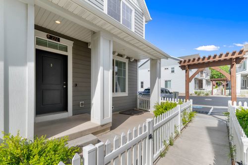 272 E Kirsten Ln, North Salt Lake, UT, 84054-2308 | Card Image