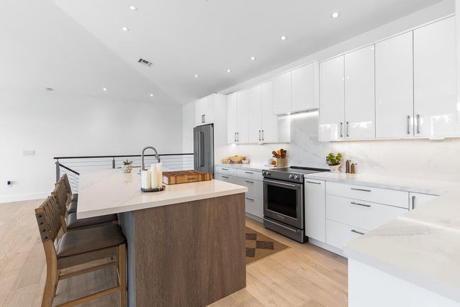 150-S-Bahama-Drive-kitchen-e | Image 16