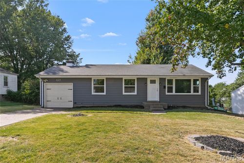 10537 Repose Dr, Saint Louis, MO, 63137-2232 | Card Image