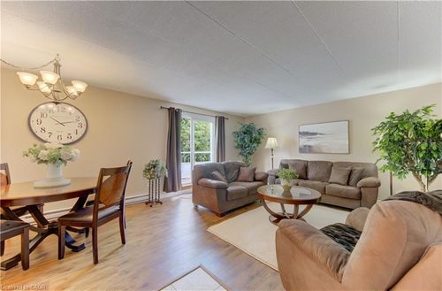 301-71 Vanier Dr, Kitchener, ON, N2C1J4 | Card Image