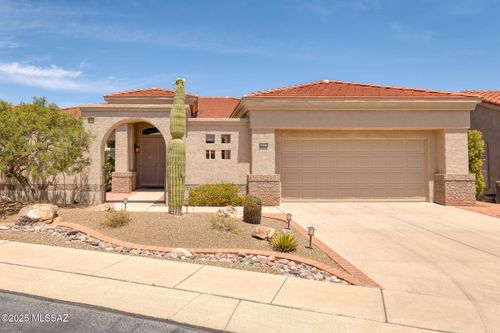 2023 E Bighorn Mountain Dr, Oro Valley, AZ, 85755-4702 | Card Image