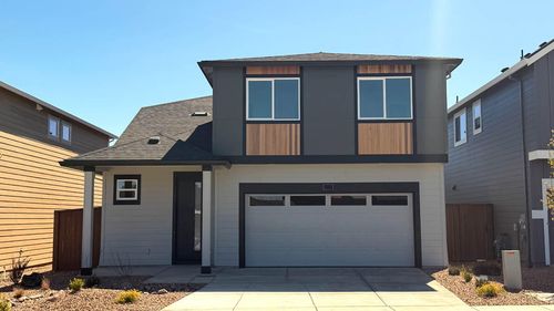 21552 Se Etna Pl, Bend, OR, 97702-1307 | Card Image