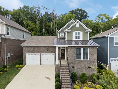 1113 Pebble Run Rd, Hendersonville, TN, 37075-1565 | Card Image
