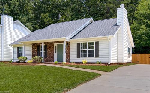 4612 Pine Cove Rd, Greensboro, NC, 27410-9568 | Card Image