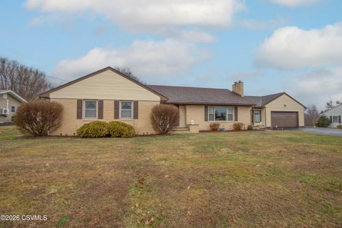 11 Easy Street, Selinsgrove, PA, 17870 | Card Image
