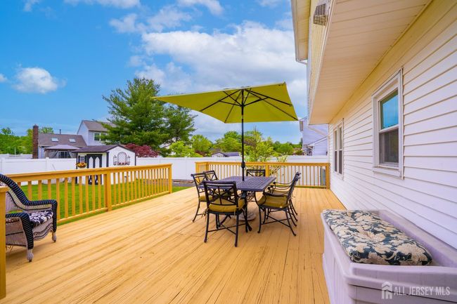 5 Wetherhill Way, House other with 4 bedrooms, 3 bathrooms and null parking in Dayton NJ | Image 14