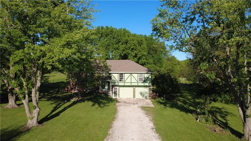 811 Barron Road, Raymore, MO, 64083 | Card Image