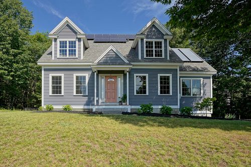 2 Wood Ridge Ln, Exeter, NH, 03833-7513 | Card Image