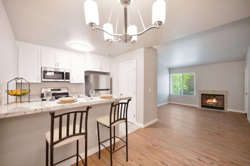 apt-243-3939 Madison Ave, North Highlands, CA, 95660-6319 | Card Image