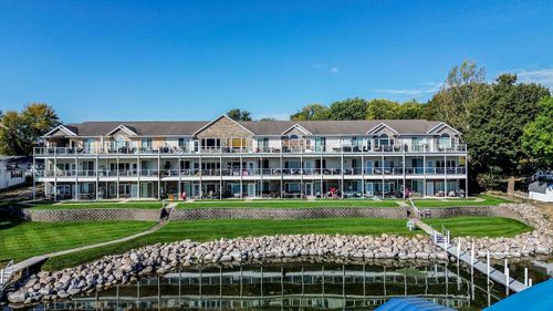 14 Iowa St, Arnolds Park, IA, 51331-7796 | Card Image