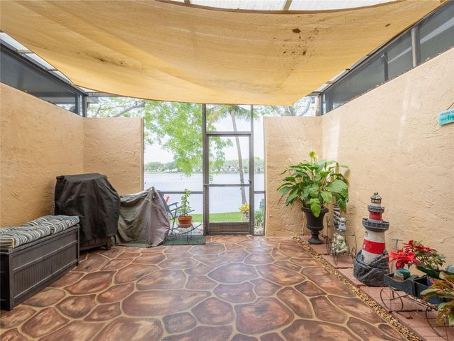 280 - 1424 Nw 97 Th Ter, Townhouse with 2 bedrooms, 3 bathrooms and null parking in Pembroke Pines FL | Image 19