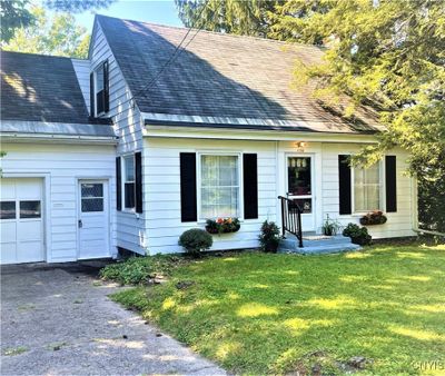 100 Sunrise Drive, House other with 3 bedrooms, 1 bathrooms and null parking in Syracuse NY | Image 2