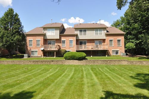 0S077 Kerry Ct, Winfield, IL, 60190 | Card Image