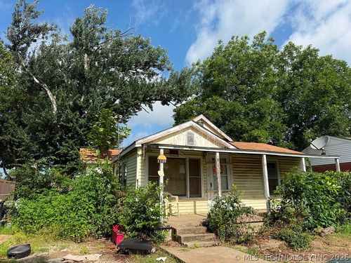 1309 S Oak Ave, Bartlesville, OK, 74003-3842 | Card Image