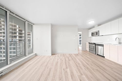 1801-13303 Central Avenue, Surrey, BC, V3T0K6 | Card Image