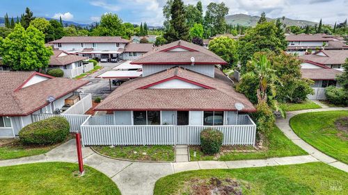 99 Villa Cir, Fairfield, CA, 94533-2522 | Card Image
