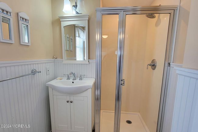 113 New Brunswick Ave, Home with 6 bedrooms, 3 bathrooms and null parking in Lavallette NJ | Image 33
