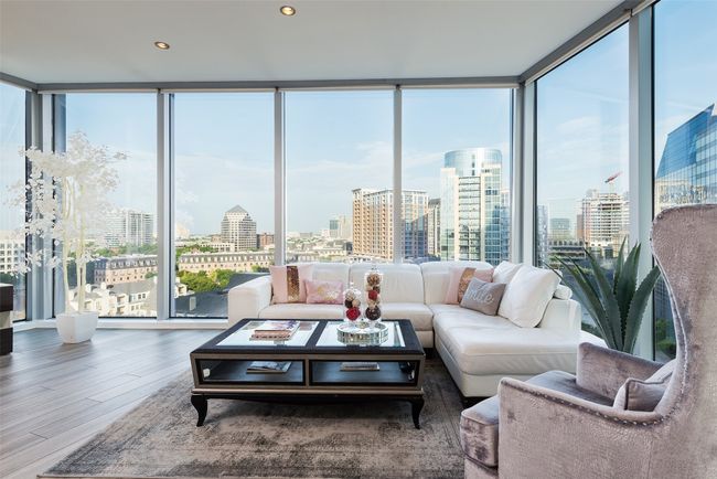 APT-1001 - 2900 Mckinnon St, Condo with 2 bedrooms, 3 bathrooms and null parking in Dallas TX | Image 6